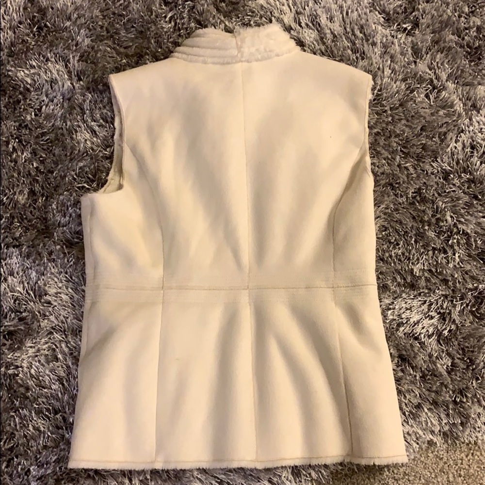 White House/ Black Market Fur Vest - Picture 5 of 6